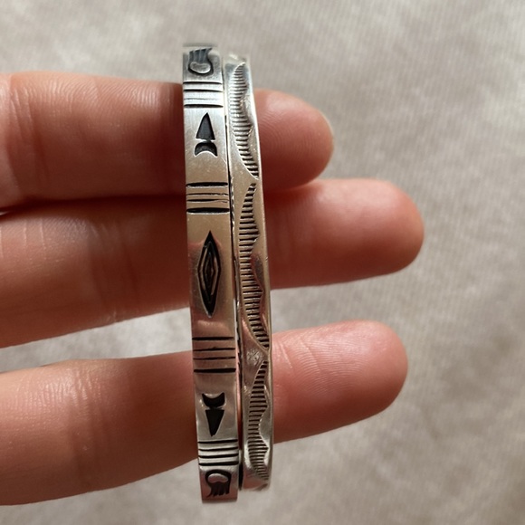 Native American heavy 925 Silver artist stamped cuff 34.1g - Picture 4 of 15